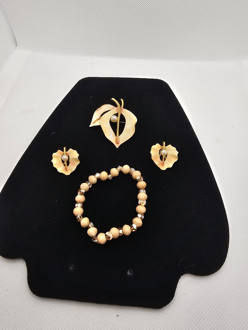 Vintage Gold-Tone Leaf Brooch, Earrings & Bead Bracelet Set - Peach Gold